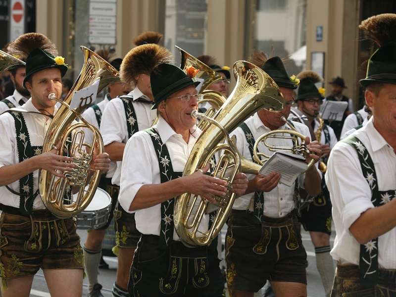 Munich Oktober-Festwiese Tour